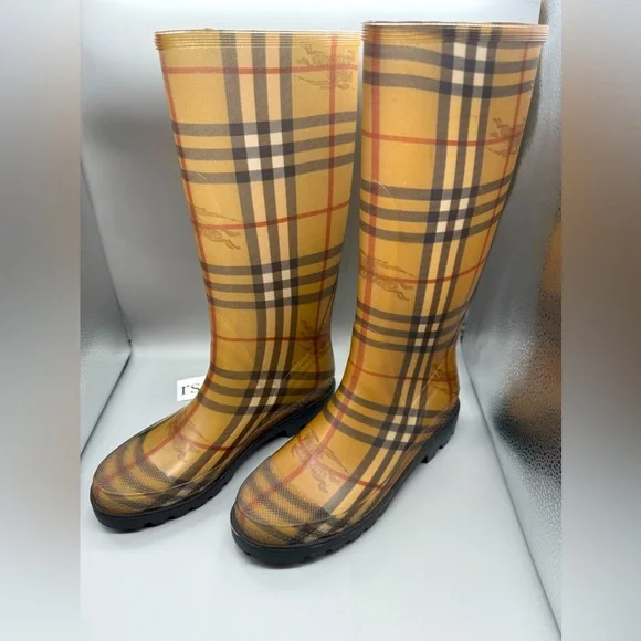 Women's Burberry House Check Pattern /Mid- Calf Rubber Rain Boots/Womens Size 37 - Picture 4 of 10